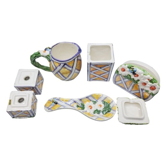 Vintage Glazed Ceramic Daisy and Honeybee Farmhouse Style 7 piece Tabletop Set - Picture 10 of 10